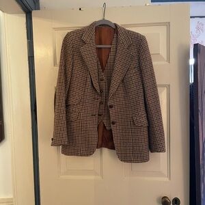 Country Casuals Equestrian Foxhunt Horse Hunt Coat with Matching Vest